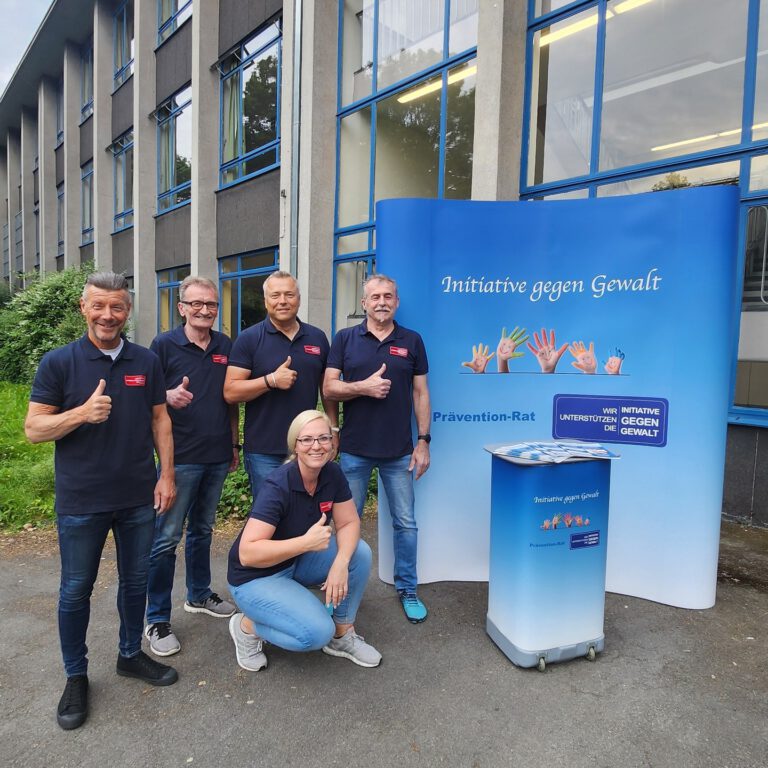 Das Team der P-J GmbH.