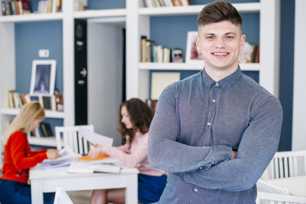 Die P-J GmbH hilft dir, deinen Ausbildungsbetrieb zu finden.